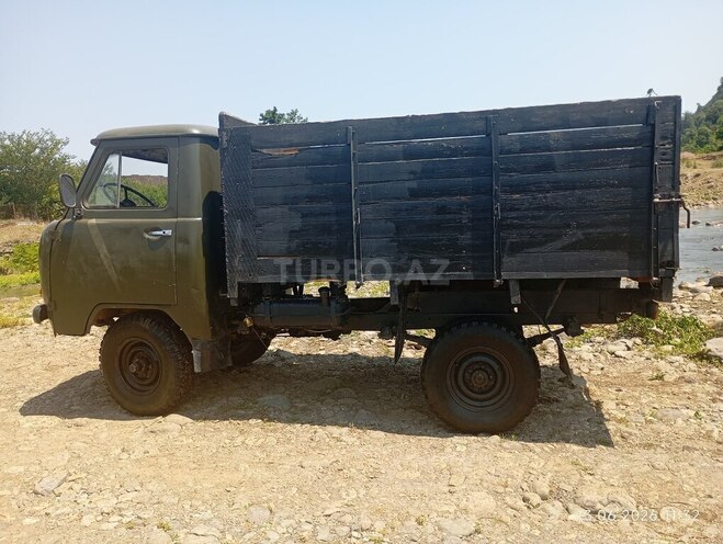 UAZ 3303 1990, 258,000 km - 2.4 л - Astara