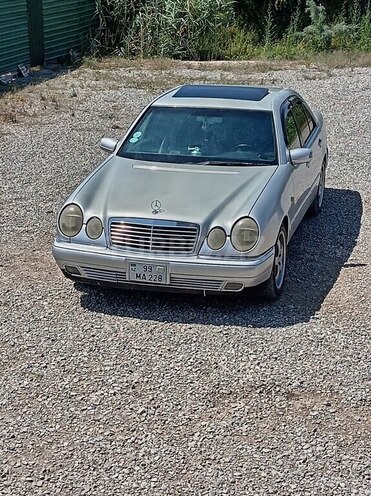 Mercedes E 280 1996, 465,745 km - 2.8 l - Kürdəmir