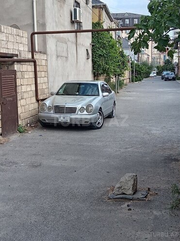 Mercedes E 280 1996, 465,745 km - 2.8 l - Kürdəmir