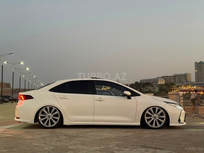 Toyota Corolla 2025, 11,000 km - 1.8 l - Bakı