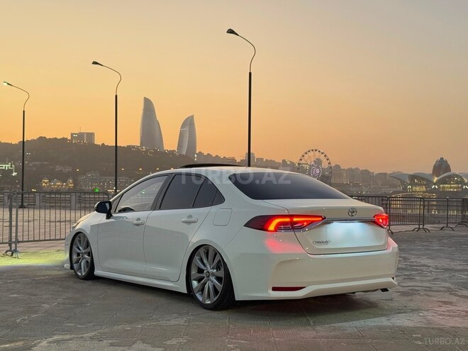 Toyota Corolla 2025, 11,000 km - 1.8 l - Bakı
