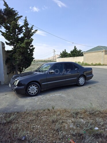 Mercedes E 220 1999, 450,000 km - 2.2 l - Bakı