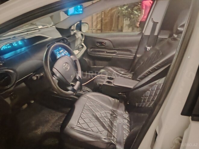 Toyota Aqua 2017, 133,000 km - 1.5 l - Bakı