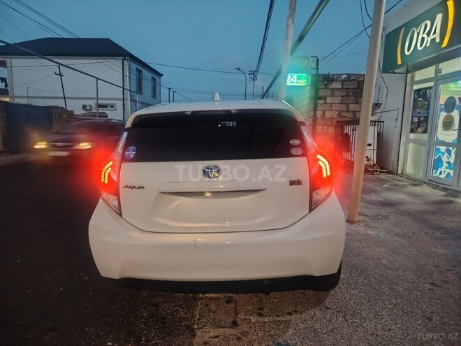 Toyota Aqua 2017, 133,000 km - 1.5 l - Bakı