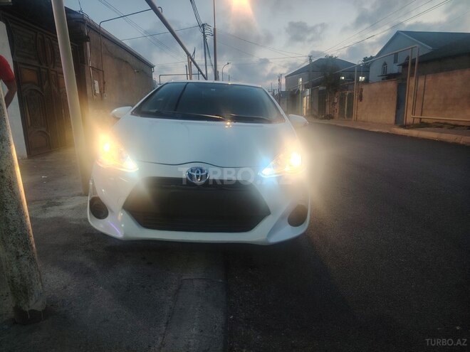 Toyota Aqua 2017, 133,000 km - 1.5 l - Bakı