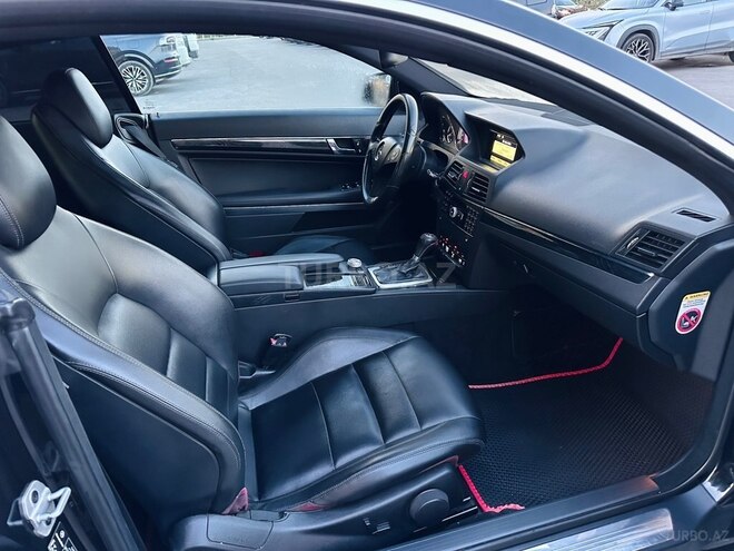 Mercedes E 200 2010, 178,000 km - 1.8 l - Sumqayıt