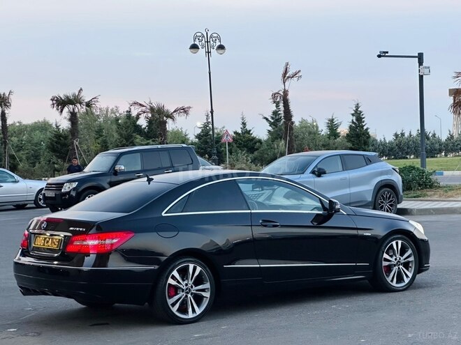 Mercedes E 200 2010, 178,000 km - 1.8 l - Sumqayıt