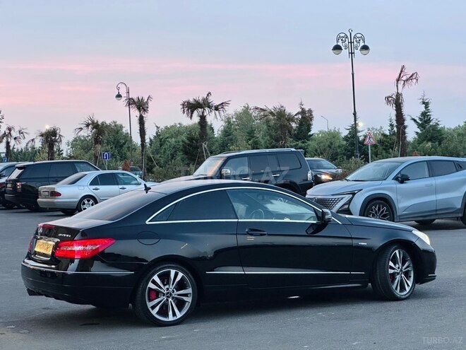 Mercedes E 200 2010, 178,000 km - 1.8 l - Sumqayıt