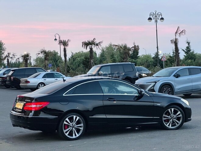 Mercedes E 200 2010, 178,000 km - 1.8 l - Sumqayıt
