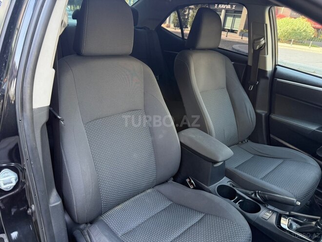 Toyota Corolla 2017, 153,000 km - 1.6 l - Bakı
