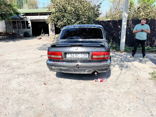 GAZ 3110 2001, 300,000 km - 2.3 l - Qax