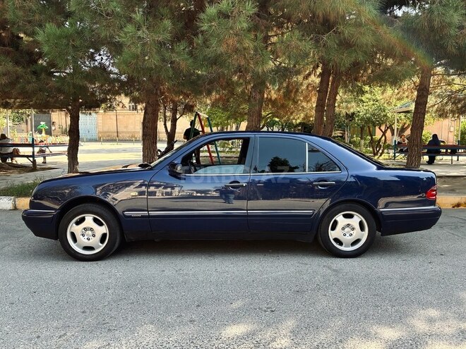 Mercedes E 240 1999, 389,000 km - 2.4 l - Bakı