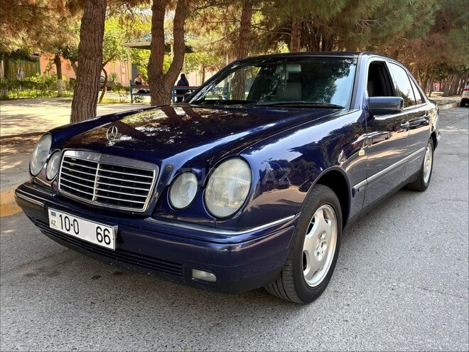 Mercedes E 240 1999, 389,000 km - 2.4 l - Bakı