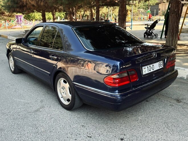 Mercedes E 240 1999, 389,000 km - 2.4 l - Bakı