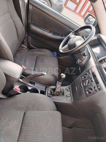 Toyota Corolla 2005, 281,000 km - 1.4 l - Bakı