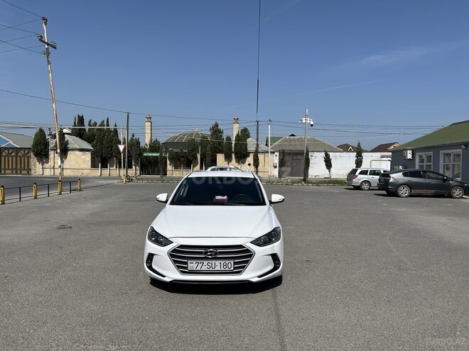 Hyundai Avante 2017, 246,000 km - 1.6 l - Bakı