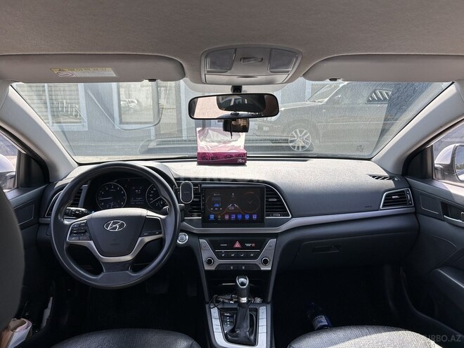 Hyundai Avante 2017, 246,000 km - 1.6 l - Bakı