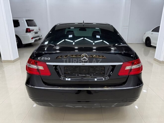 Mercedes E 250 2010, 310,000 km - 2.1 l - Bakı