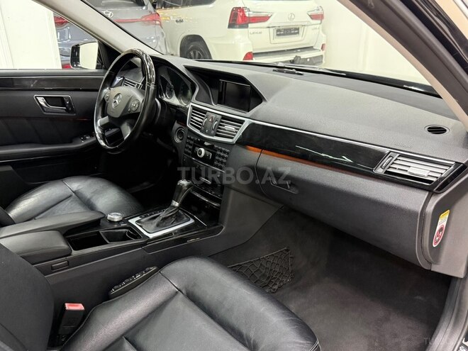 Mercedes E 250 2010, 310,000 km - 2.1 l - Bakı