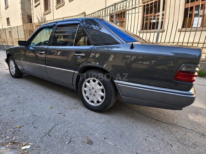 Mercedes 200 E 1993, 400,000 km - 2.0 л - Bakı