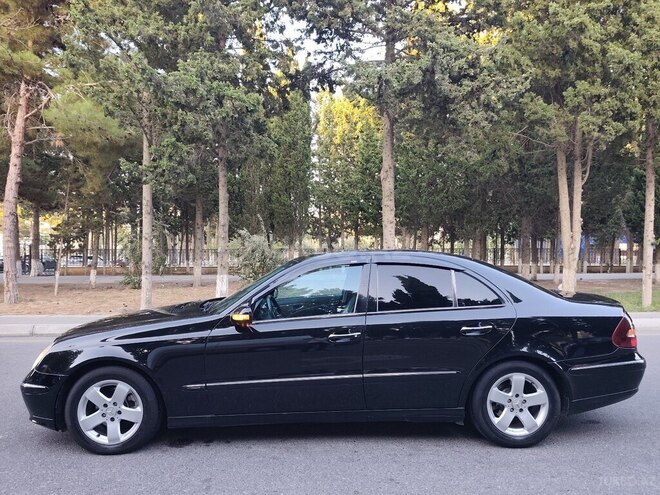 Mercedes E 220 2003, 380,000 km - 2.2 l - Sumqayıt
