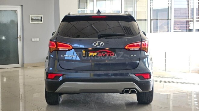 Hyundai Santa Fe 2017, 166,000 km - 2.0 л - Bakı