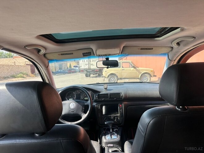 Volkswagen Passat 2003, 304,643 km - 1.8 l - Gəncə