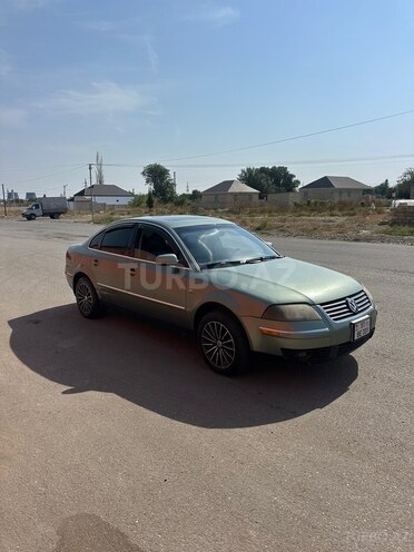 Volkswagen Passat 2003, 304,643 km - 1.8 l - Gəncə