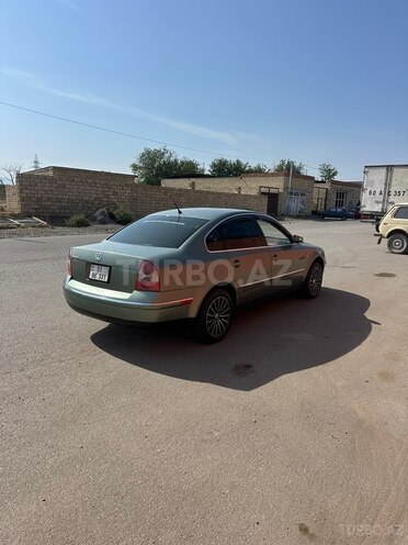 Volkswagen Passat 2003, 304,643 km - 1.8 l - Gəncə
