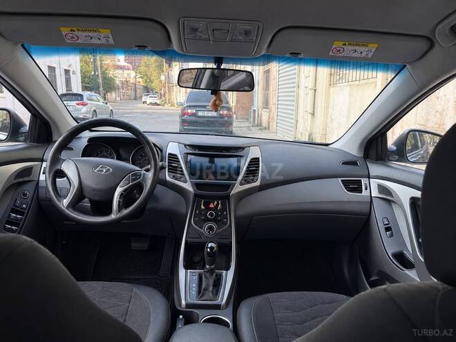 Hyundai Elantra 2015, 210,000 km - 1.8 л - Bakı