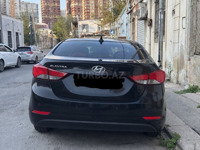 Hyundai Elantra 2015, 210,000 km - 1.8 л - Bakı