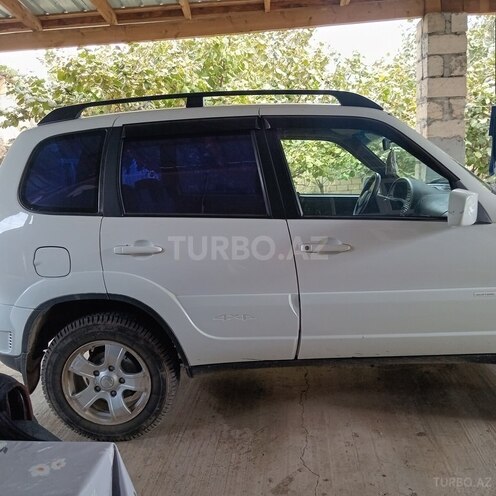 Chevrolet Niva 2011, 157,600 km - 1.7 l - Xaçmaz