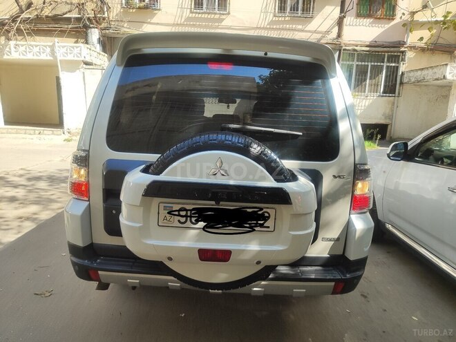 Mitsubishi Pajero 2007, 200,000 km - 3.0 l - Bakı