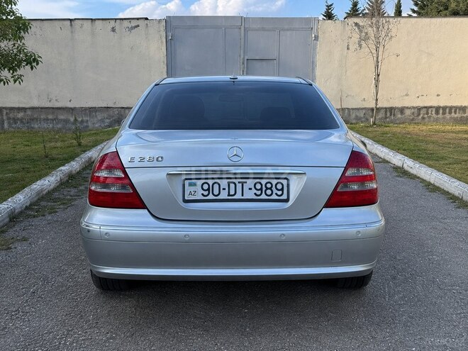 Mercedes E 240 2006, 318,000 km - 2.6 l - Gəncə