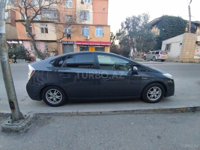 Toyota Prius 2011, 290,000 km - 1.8 l - Bakı