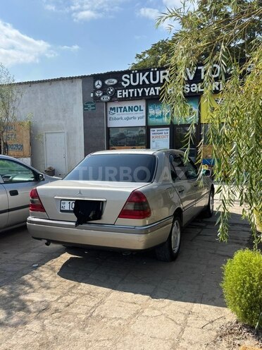 Mercedes C 180 1996, 123,000 km - 1.8 l - Salyan