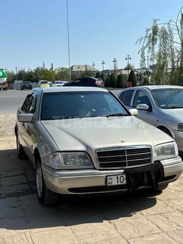 Mercedes C 180 1996, 123,000 km - 1.8 l - Salyan