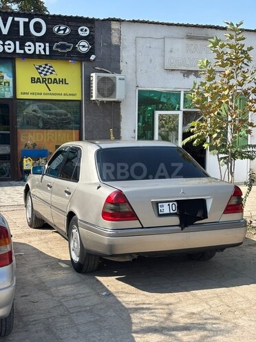Mercedes C 180 1996, 123,000 km - 1.8 l - Salyan