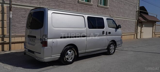 Nissan Urvan 2008, 152,079 km - 3.0 l - Bakı