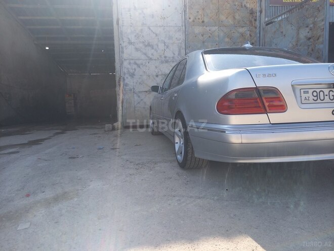 Mercedes E 320 1999, 294,000 km - 3.2 l - Füzuli