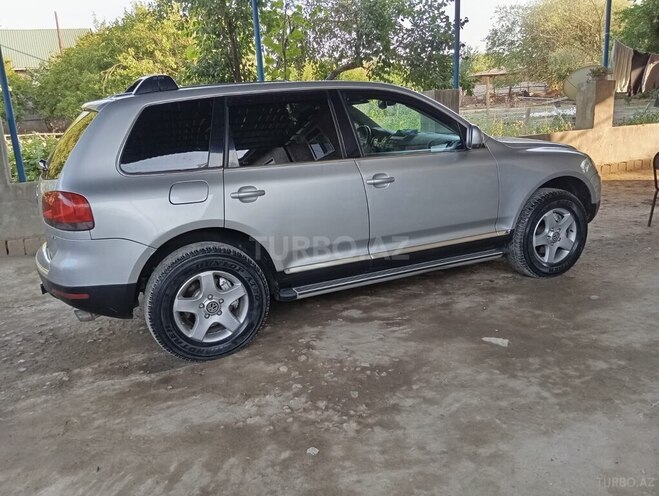 Volkswagen Touareg 2004, 238,000 km - 3.2 л - Salyan
