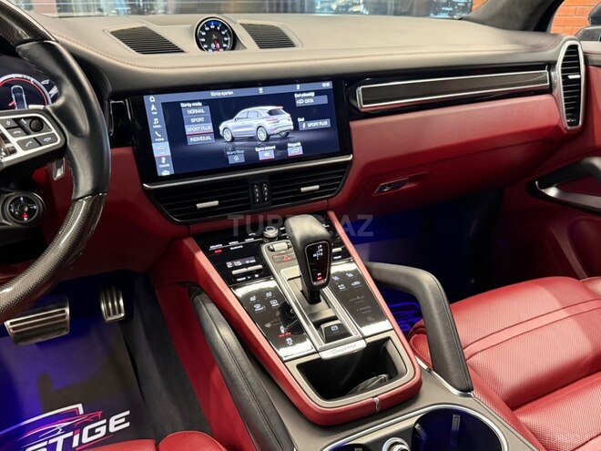 Porsche Cayenne Turbo 2019, 50,000 km - 4.0 l - Bakı
