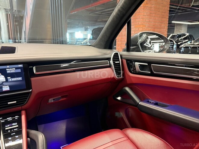 Porsche Cayenne Turbo 2019, 50,000 km - 4.0 l - Bakı