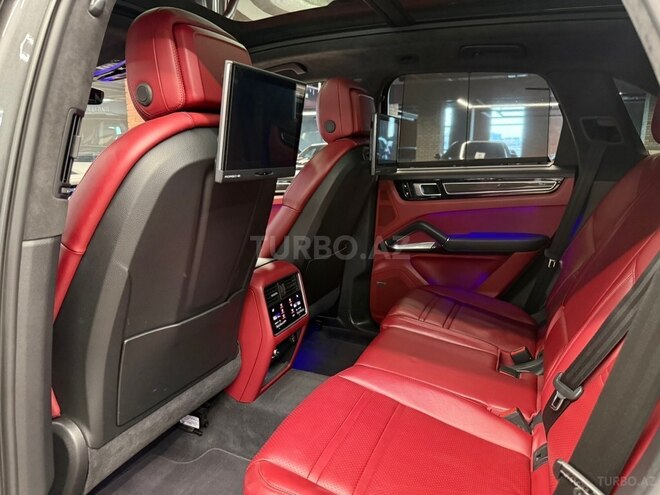 Porsche Cayenne Turbo 2019, 50,000 km - 4.0 l - Bakı