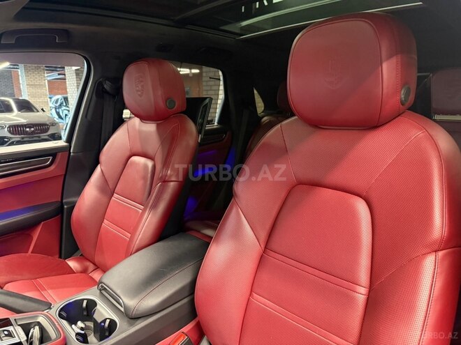 Porsche Cayenne Turbo 2019, 50,000 km - 4.0 l - Bakı