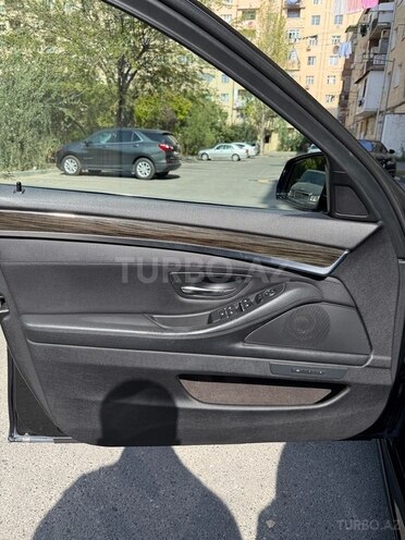 BMW  2015, 300,000 km - 2.0 l - Bakı