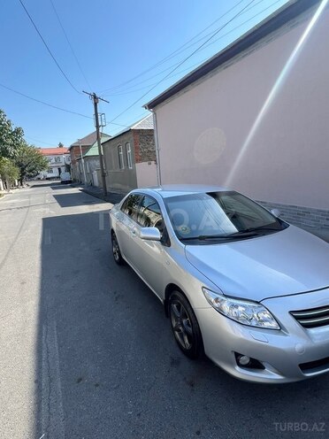 Toyota Corolla 2008, 242,000 km - 1.4 l - Qax