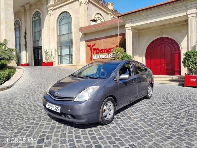 Toyota Prius 2008, 318,000 km - 1.5 л - Bakı