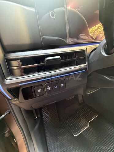Hyundai Santa Fe 2025, 37,000 km - 1.6 l - Bakı