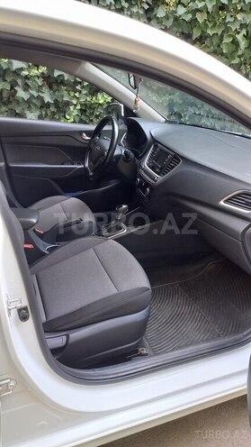 Hyundai Accent 2018, 87,500 km - 1.6 л - Bakı